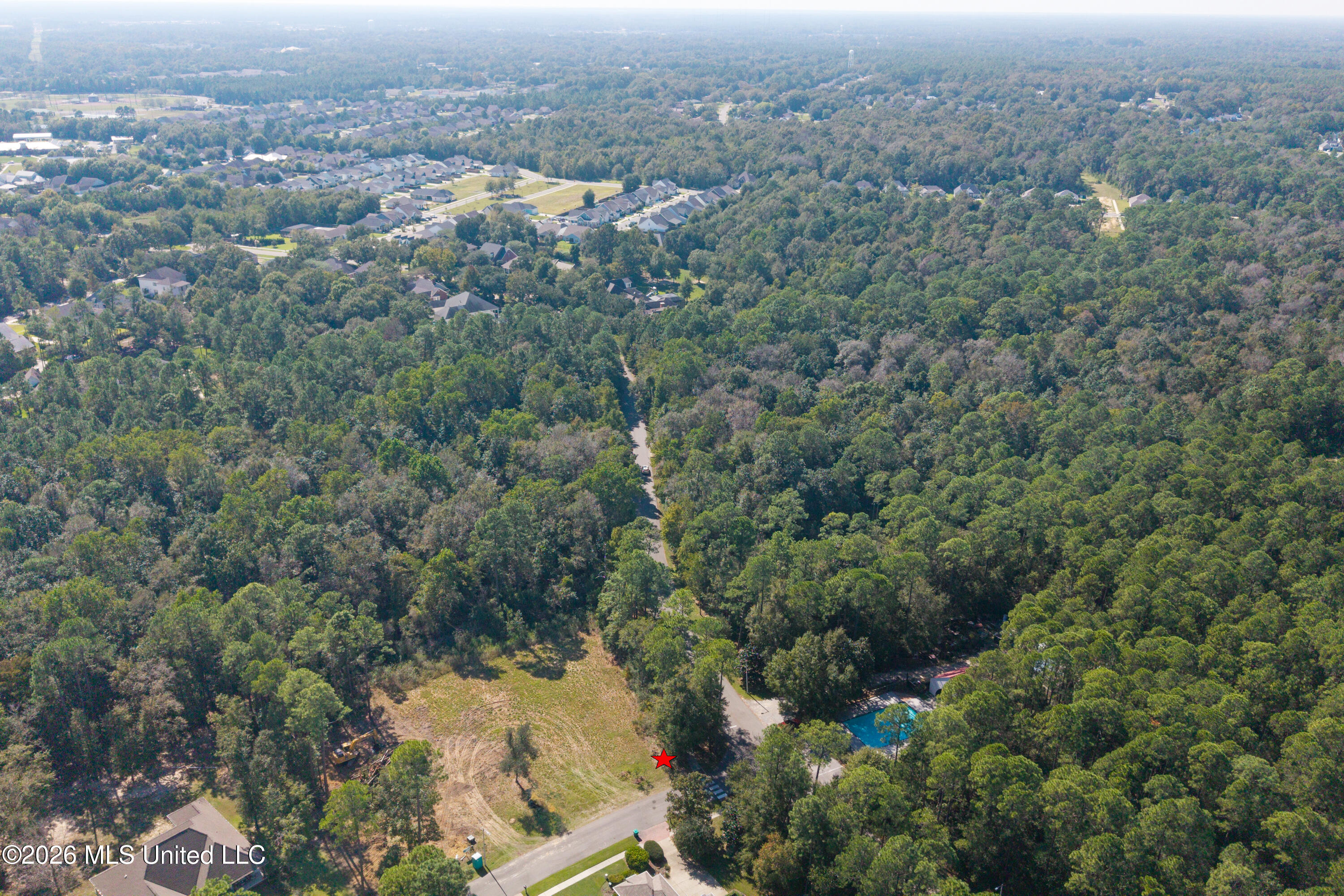 13063 Midland Cove Property Photo 6