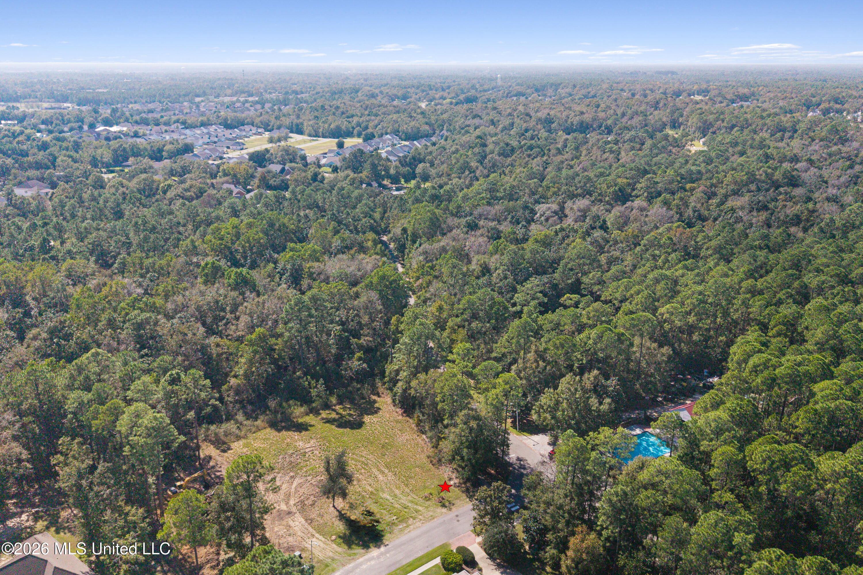 13063 Midland Cove Property Photo 7