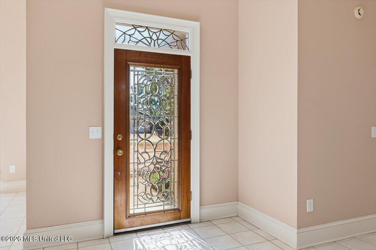 804 Annandale Road Property Photo 3