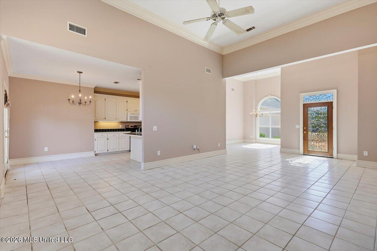 804 Annandale Road Property Photo 7