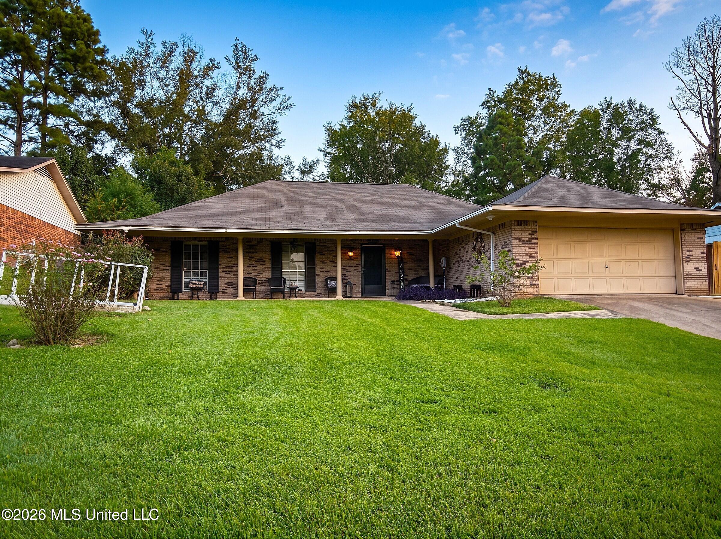5409 Brookhollow Drive Property Photo 1