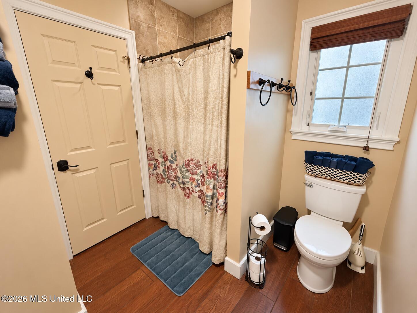 332 Clark Street Property Photo 6