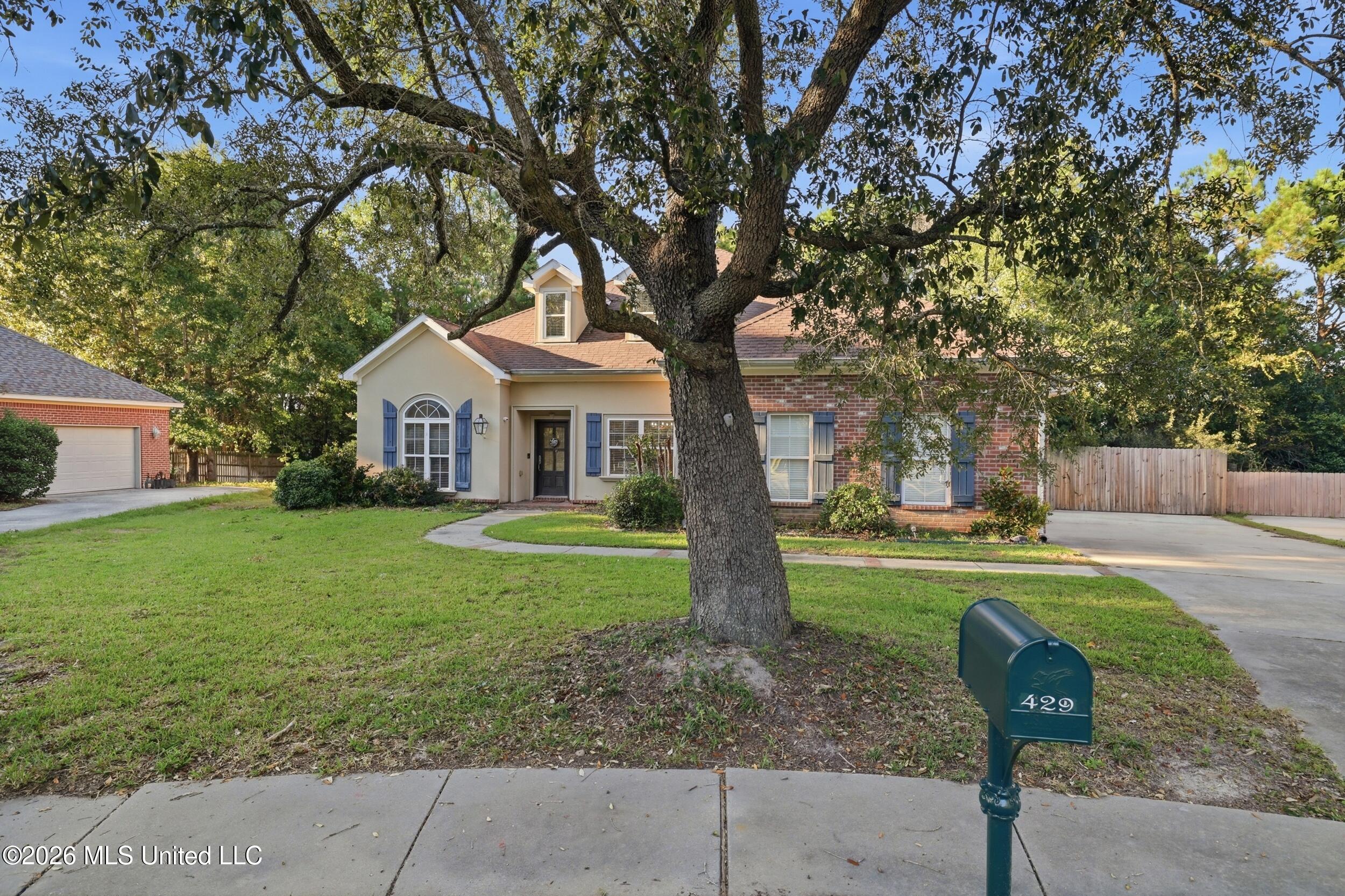 429 Vouvray Cove Property Photo 6