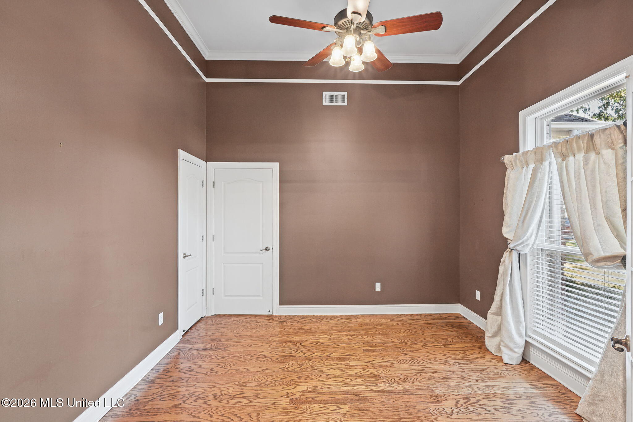 3838 Roman Forest Drive Property Photo 7