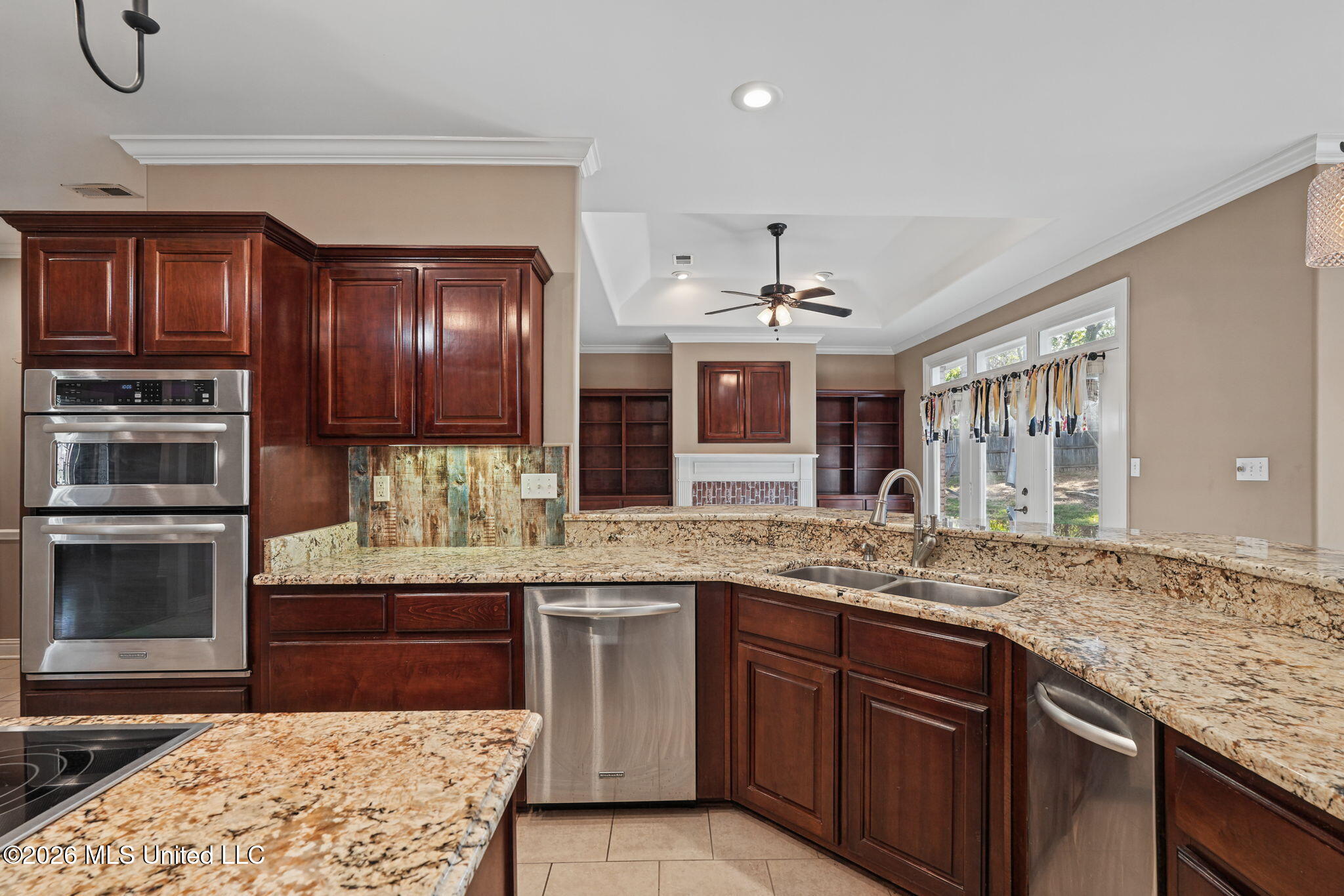 3838 Roman Forest Drive Property Photo 14