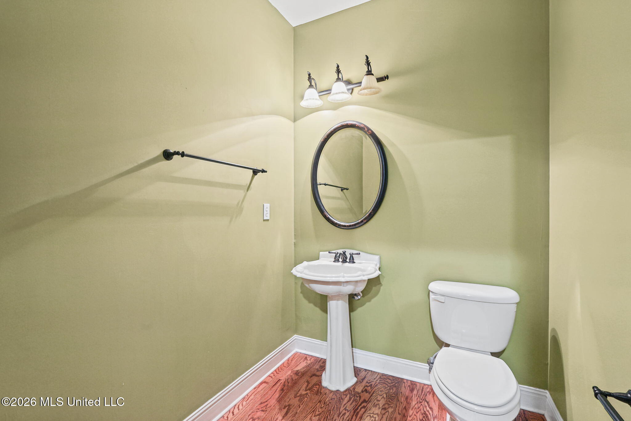 3838 Roman Forest Drive Property Photo 32