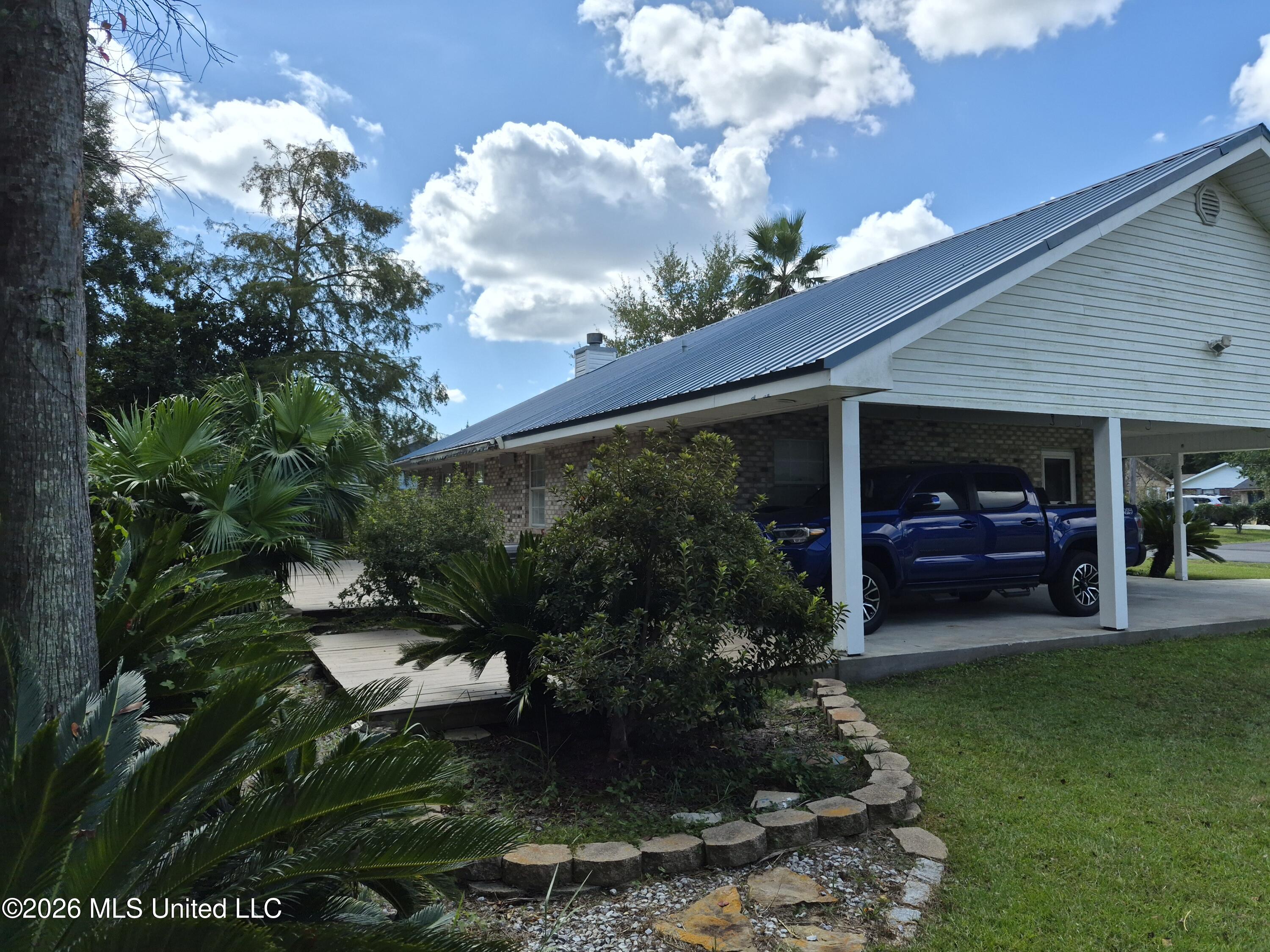 1428 Margie Street Property Photo 23