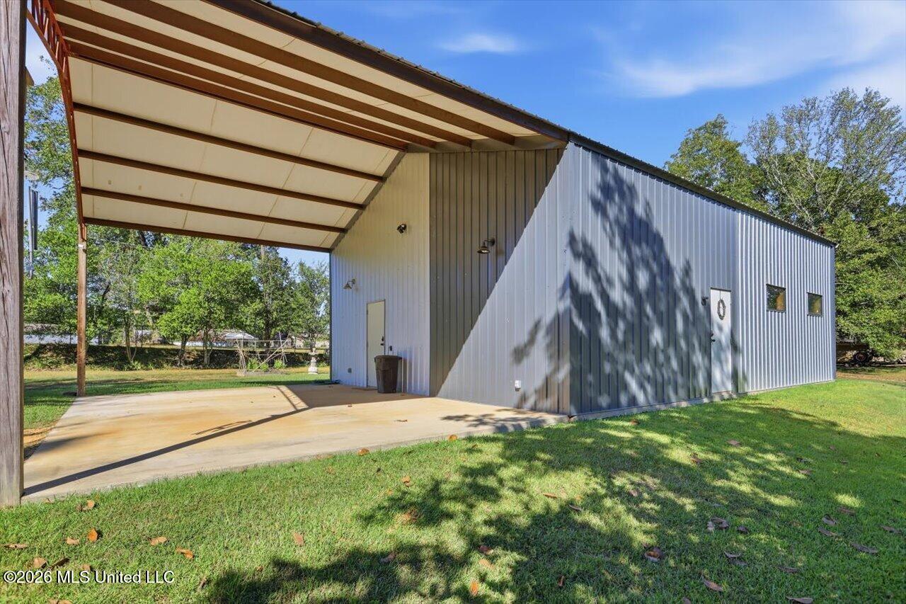 2057 E Whitworth Street Property Photo 1