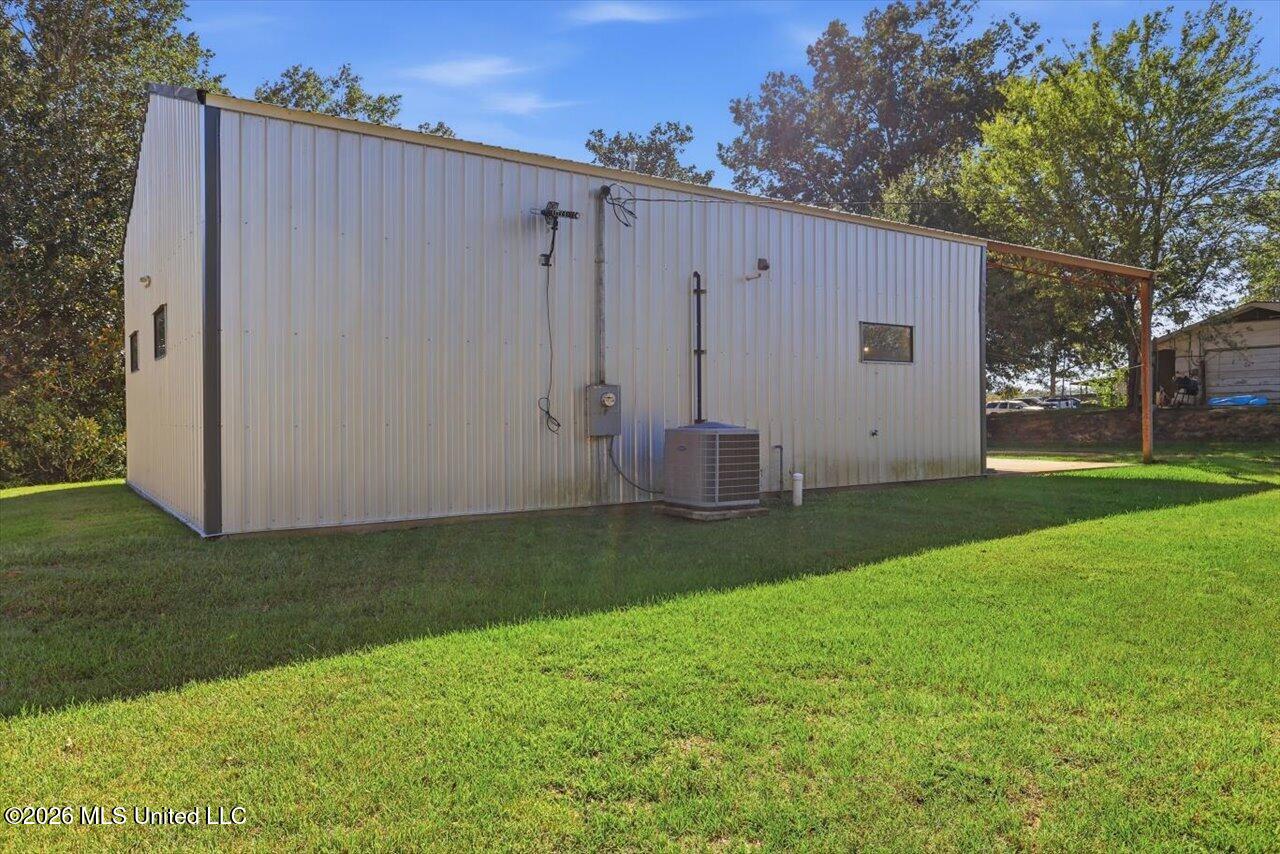 2057 E Whitworth Street Property Photo 5