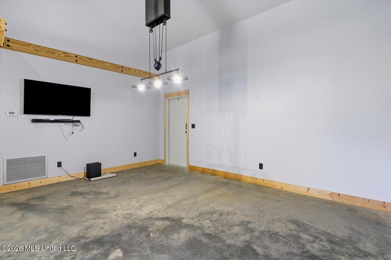 2057 E Whitworth Street Property Photo 8
