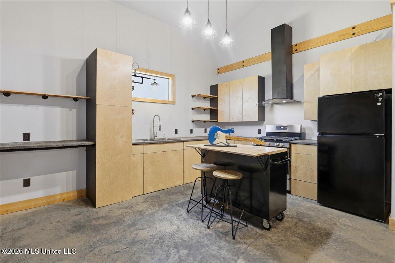 2057 E Whitworth Street Property Photo 11