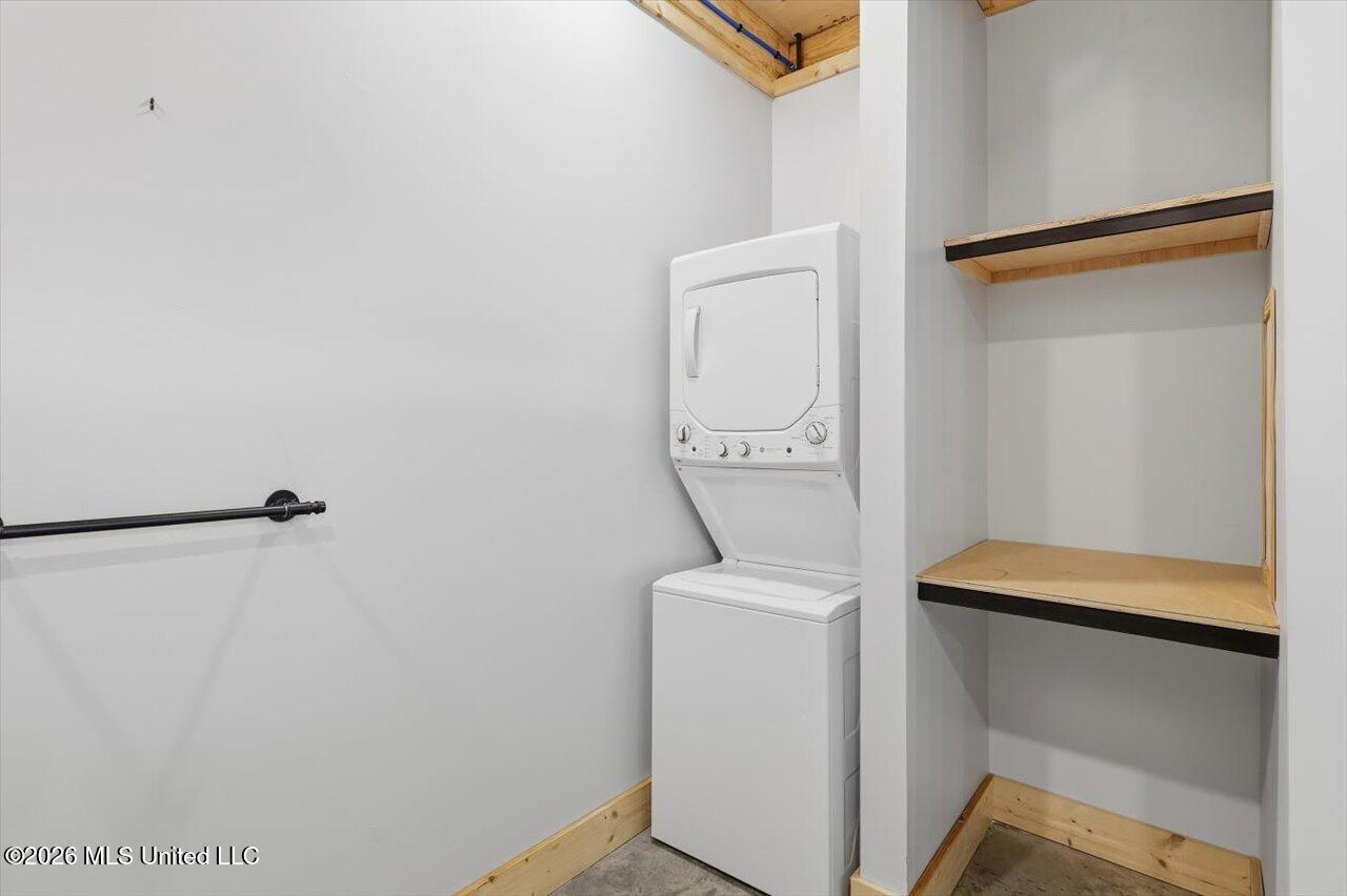 2057 E Whitworth Street Property Photo 17