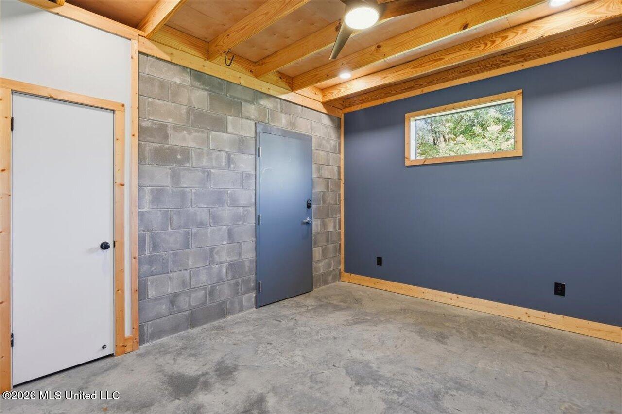 2057 E Whitworth Street Property Photo 18