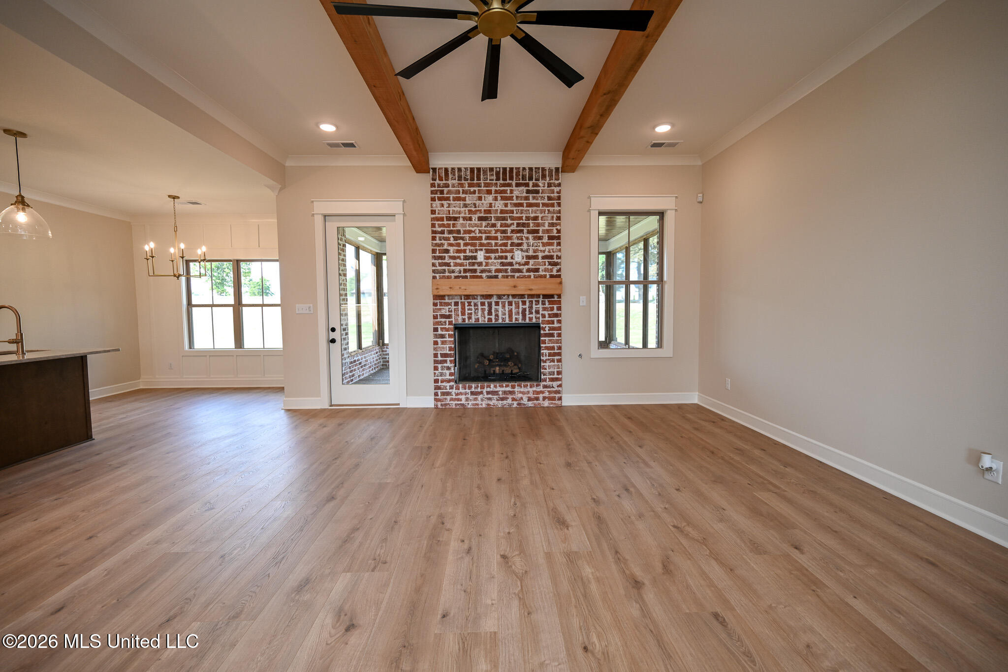 2306 Lochside Street Property Photo 13