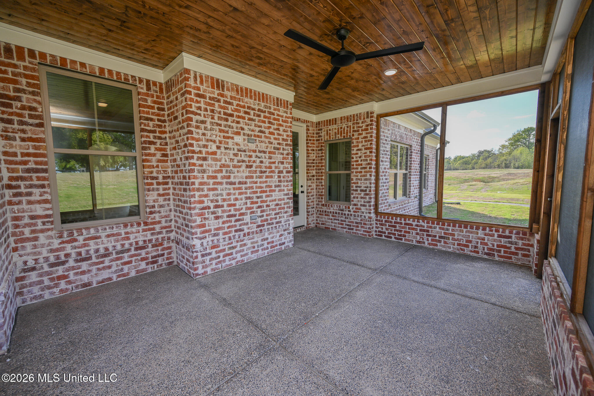 2306 Lochside Street Property Photo 48