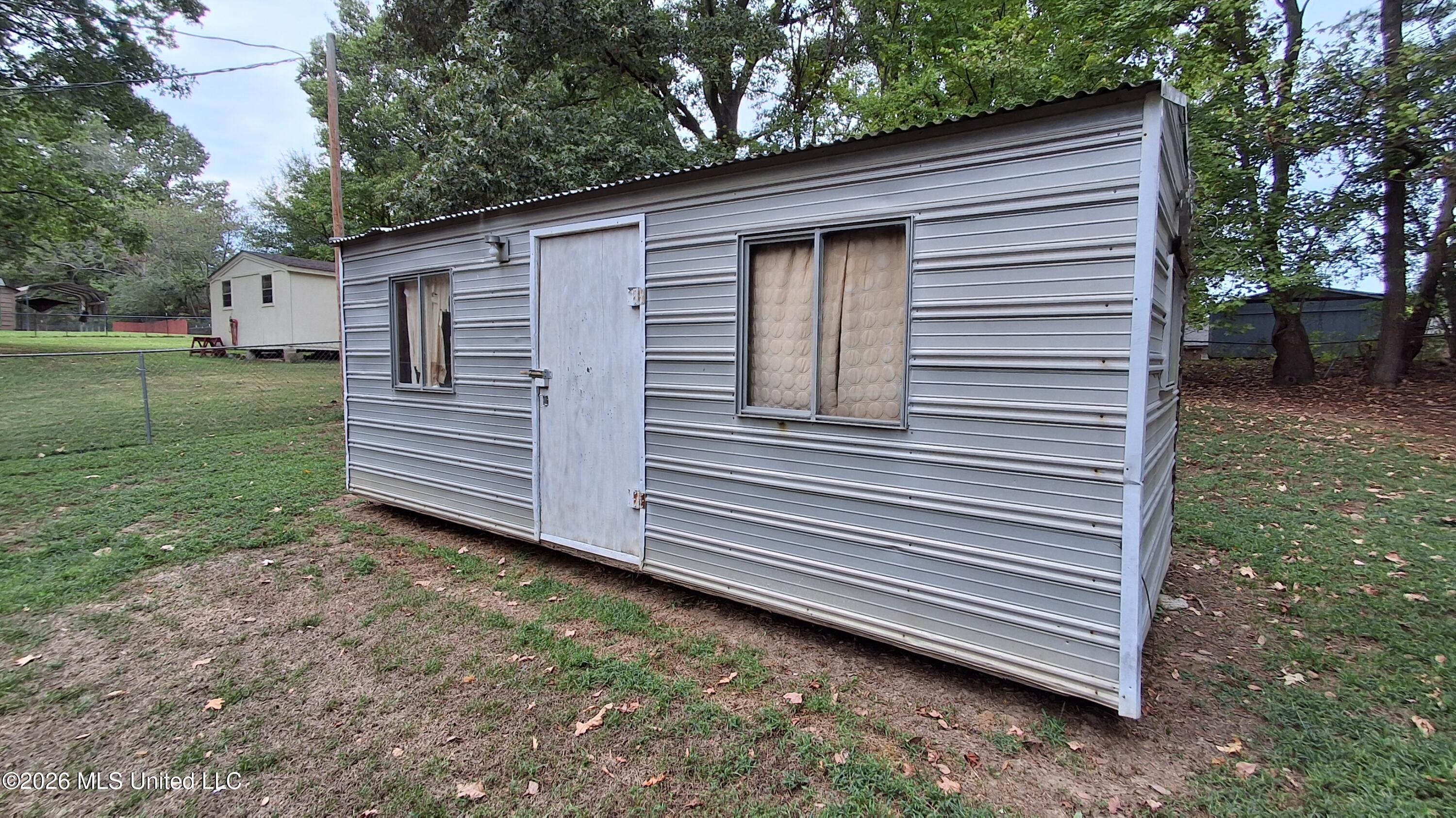 5562 Caroline Drive Property Photo 23