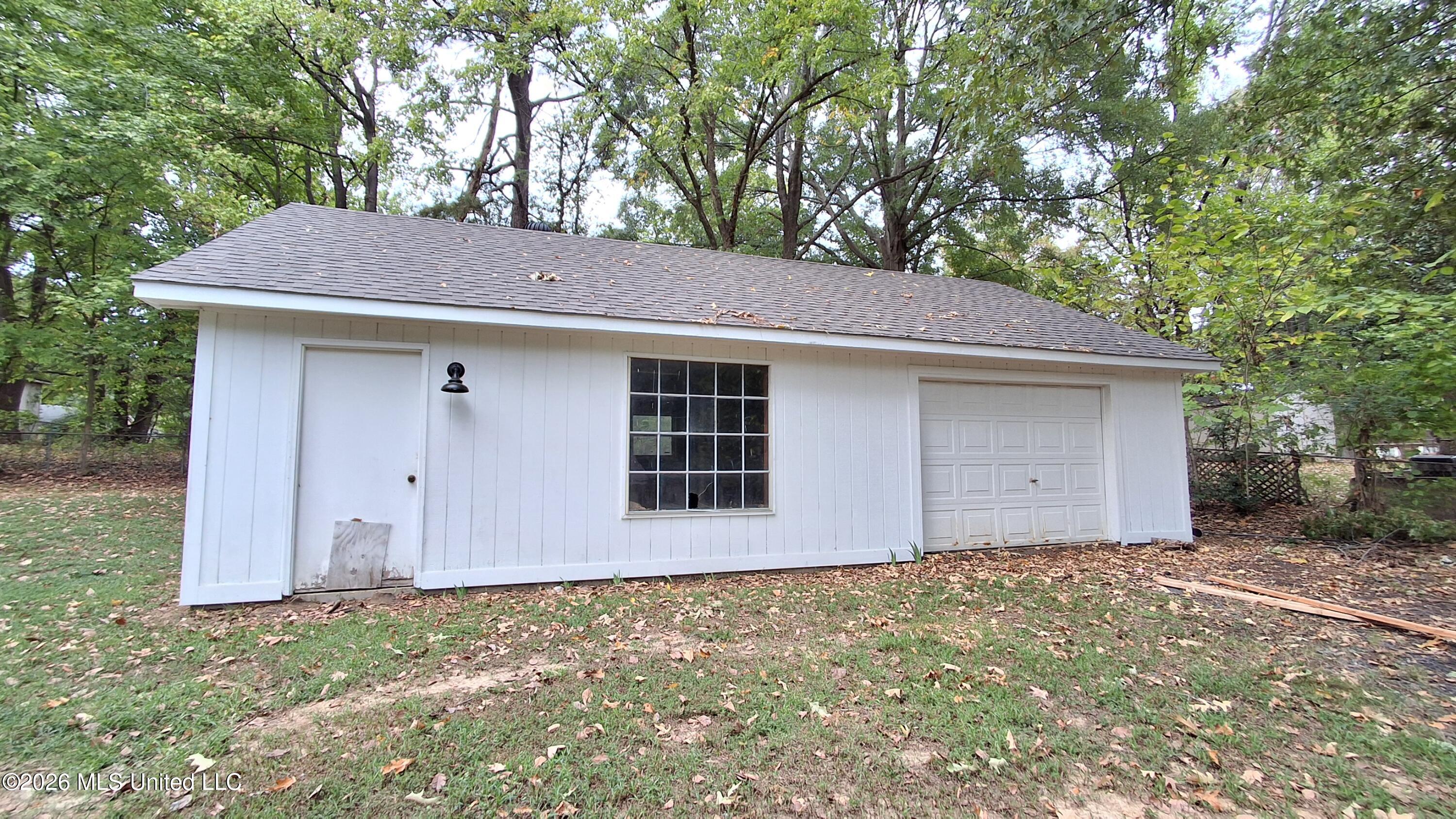 5562 Caroline Drive Property Photo 25