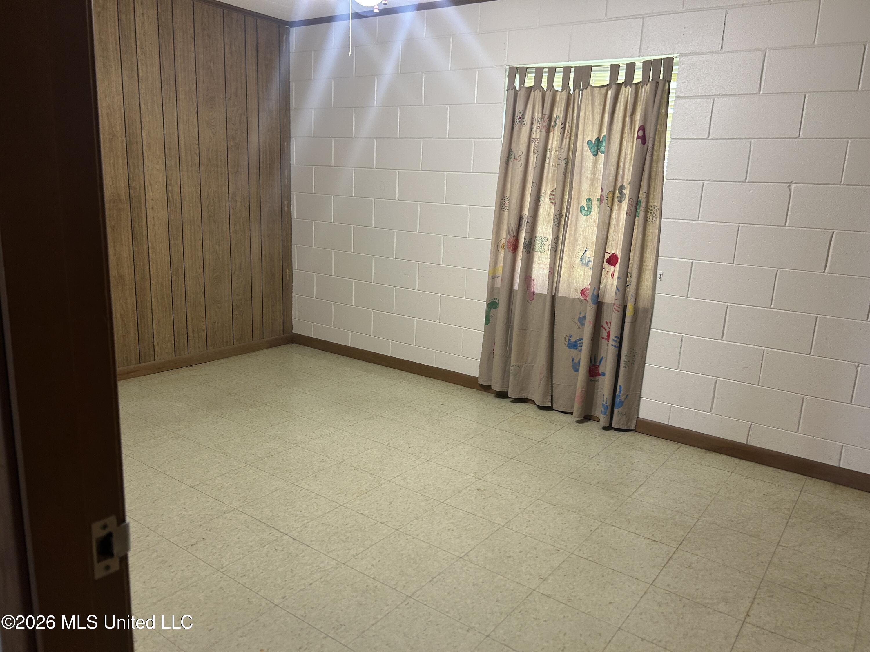 339 24th Street Property Photo 23