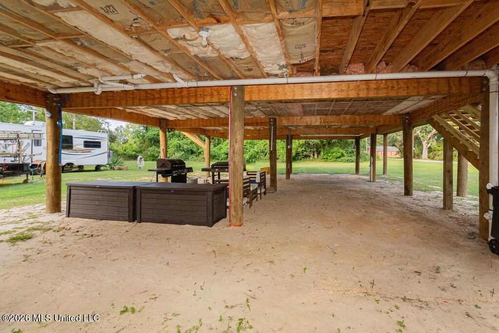 105 Baker Street Property Photo 9