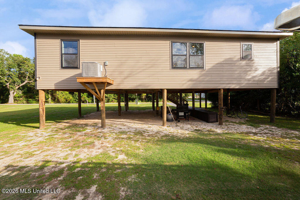105 Baker Street Property Photo 10