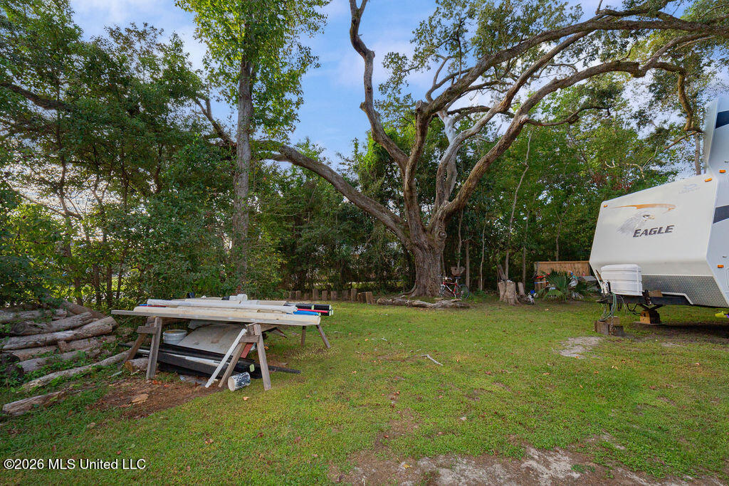 105 Baker Street Property Photo 11