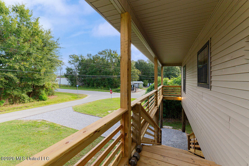 105 Baker Street Property Photo 12