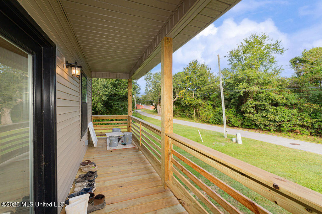 105 Baker Street Property Photo 13