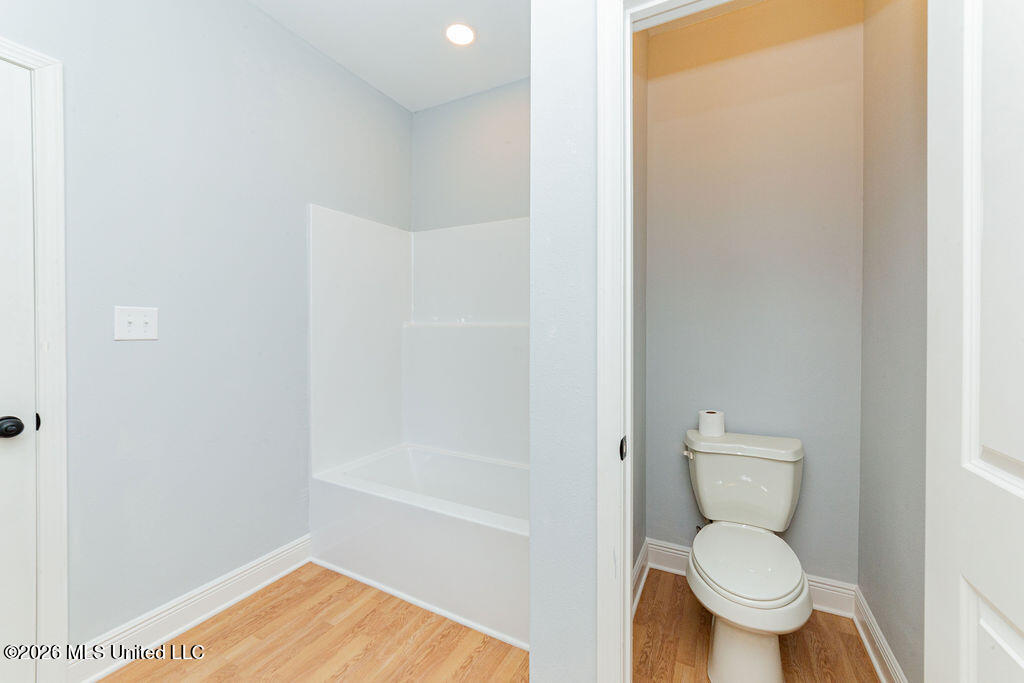 105 Baker Street Property Photo 24