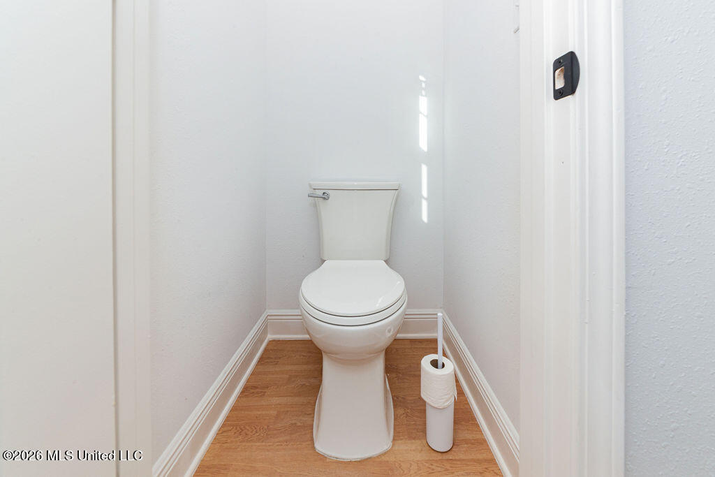 105 Baker Street Property Photo 39