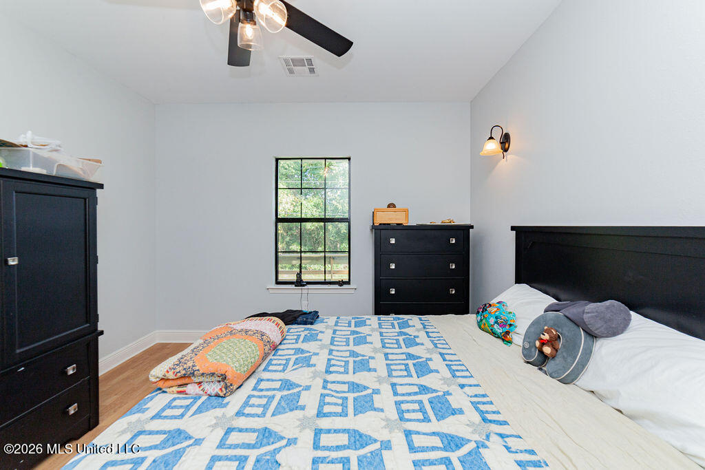 105 Baker Street Property Photo 42