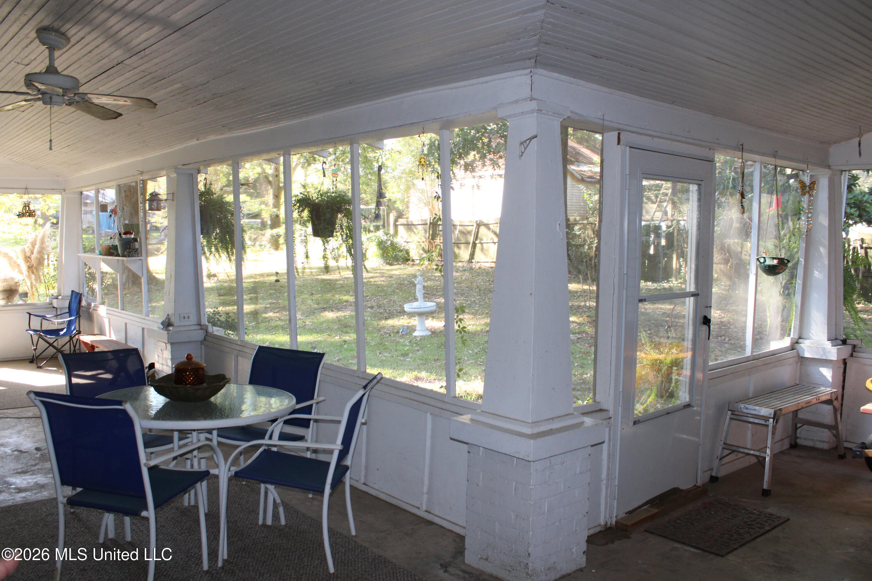 311 Osbourne Street Property Photo 5