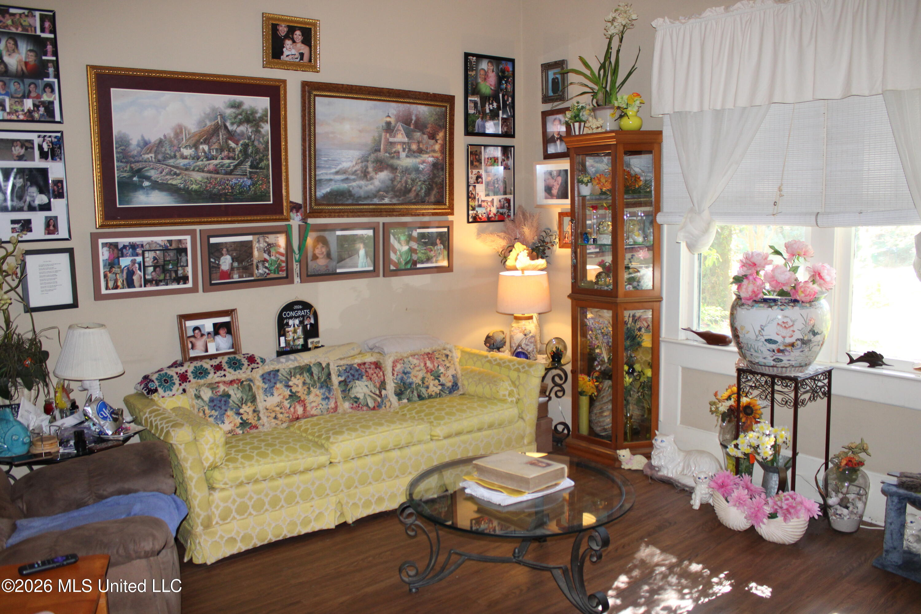 311 Osbourne Street Property Photo 11