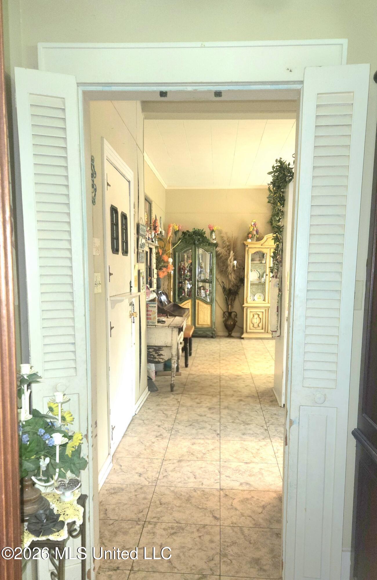 311 Osbourne Street Property Photo 29