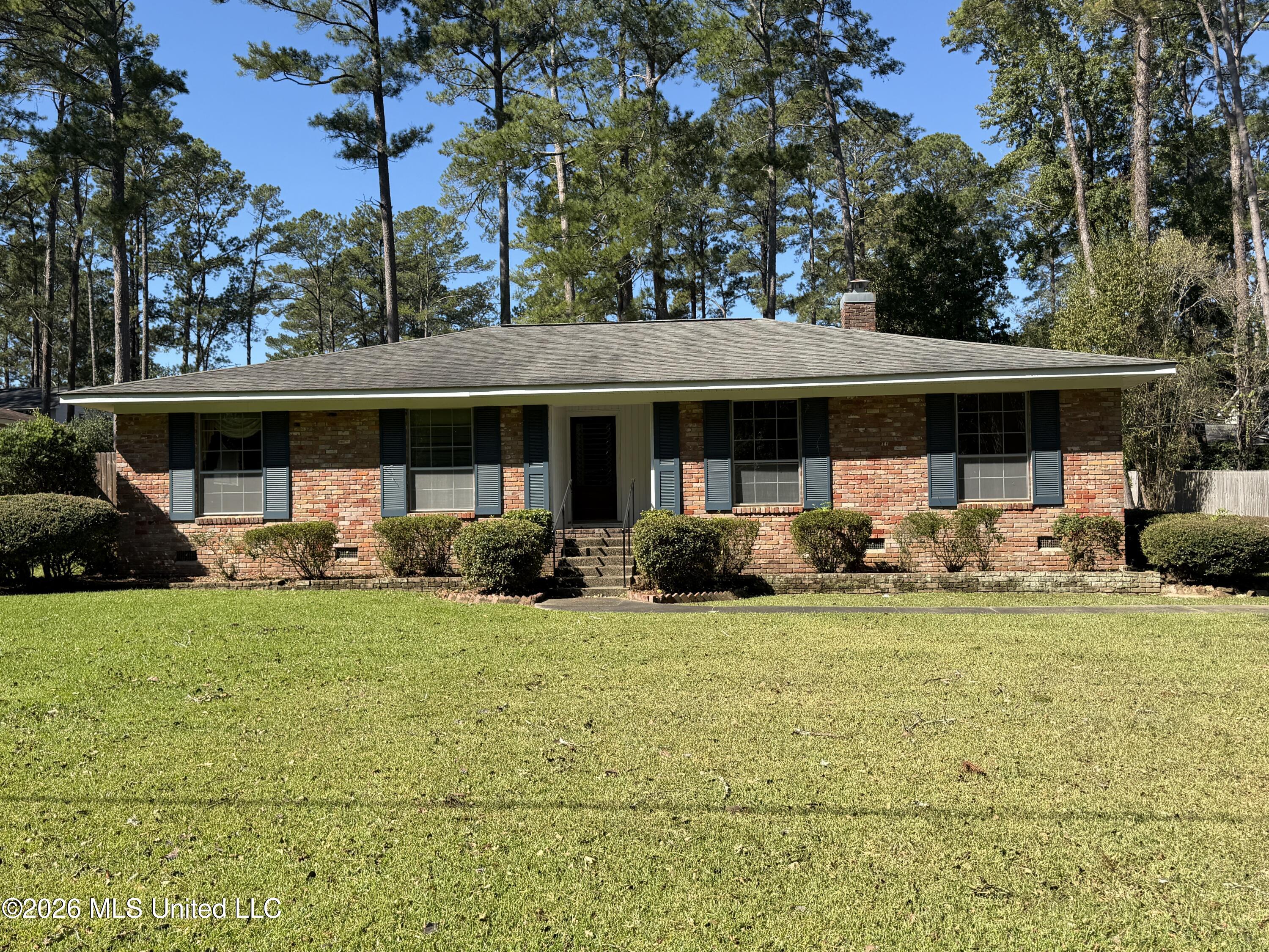 1302 S Church Street Property Photo 1