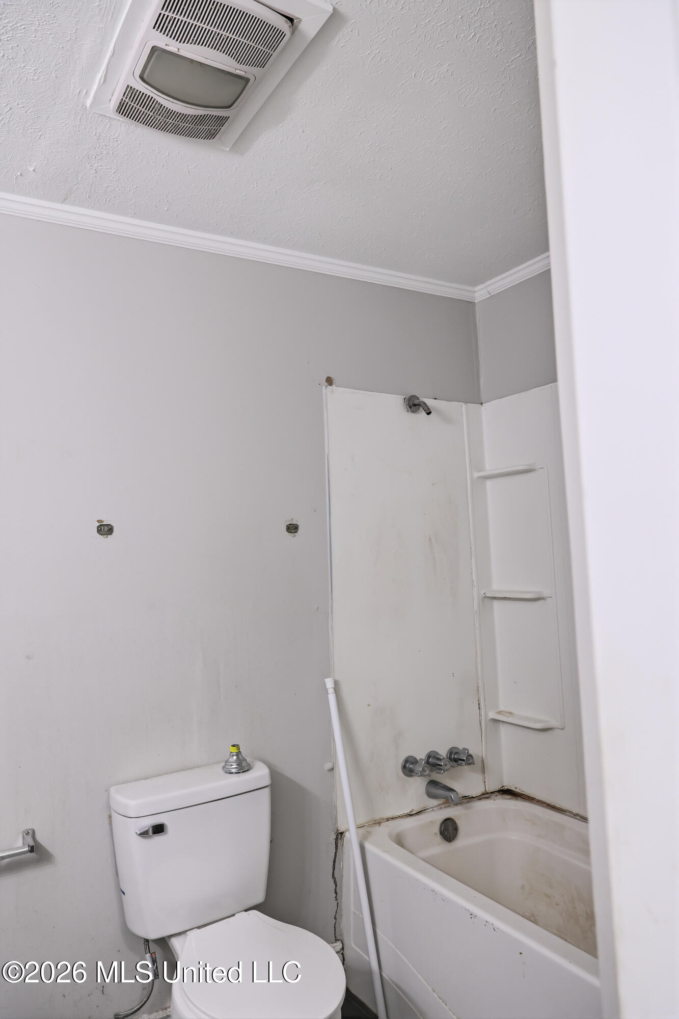 1206 Cliffdale Drive Property Photo 12