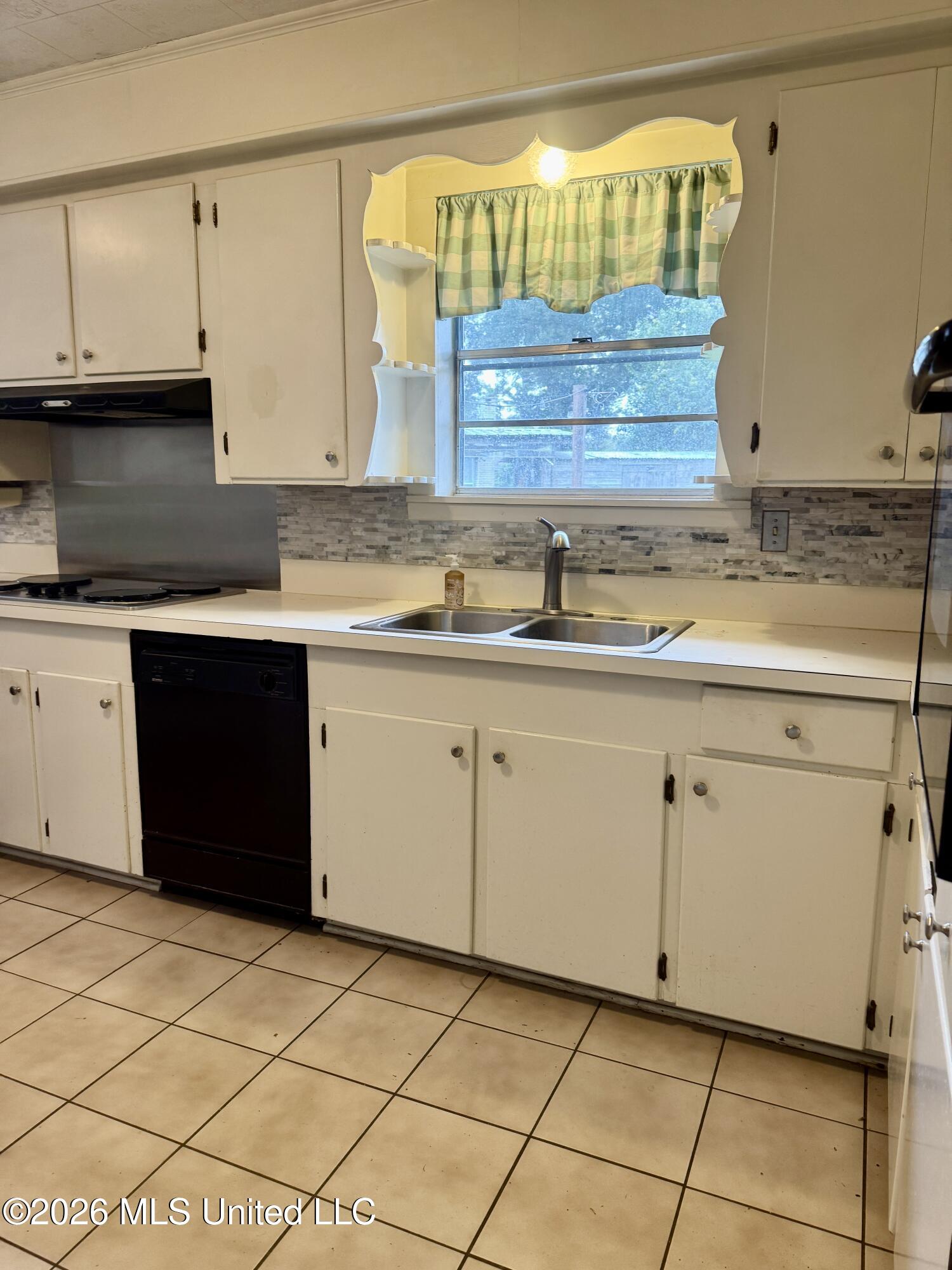 127 John Glenn Avenue Property Photo 3