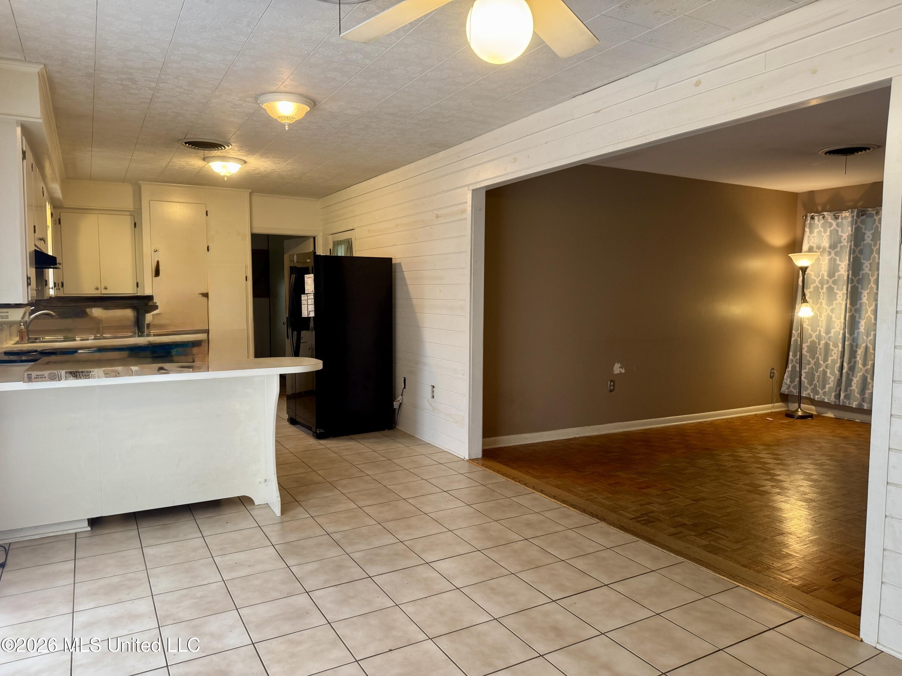 127 John Glenn Avenue Property Photo 5