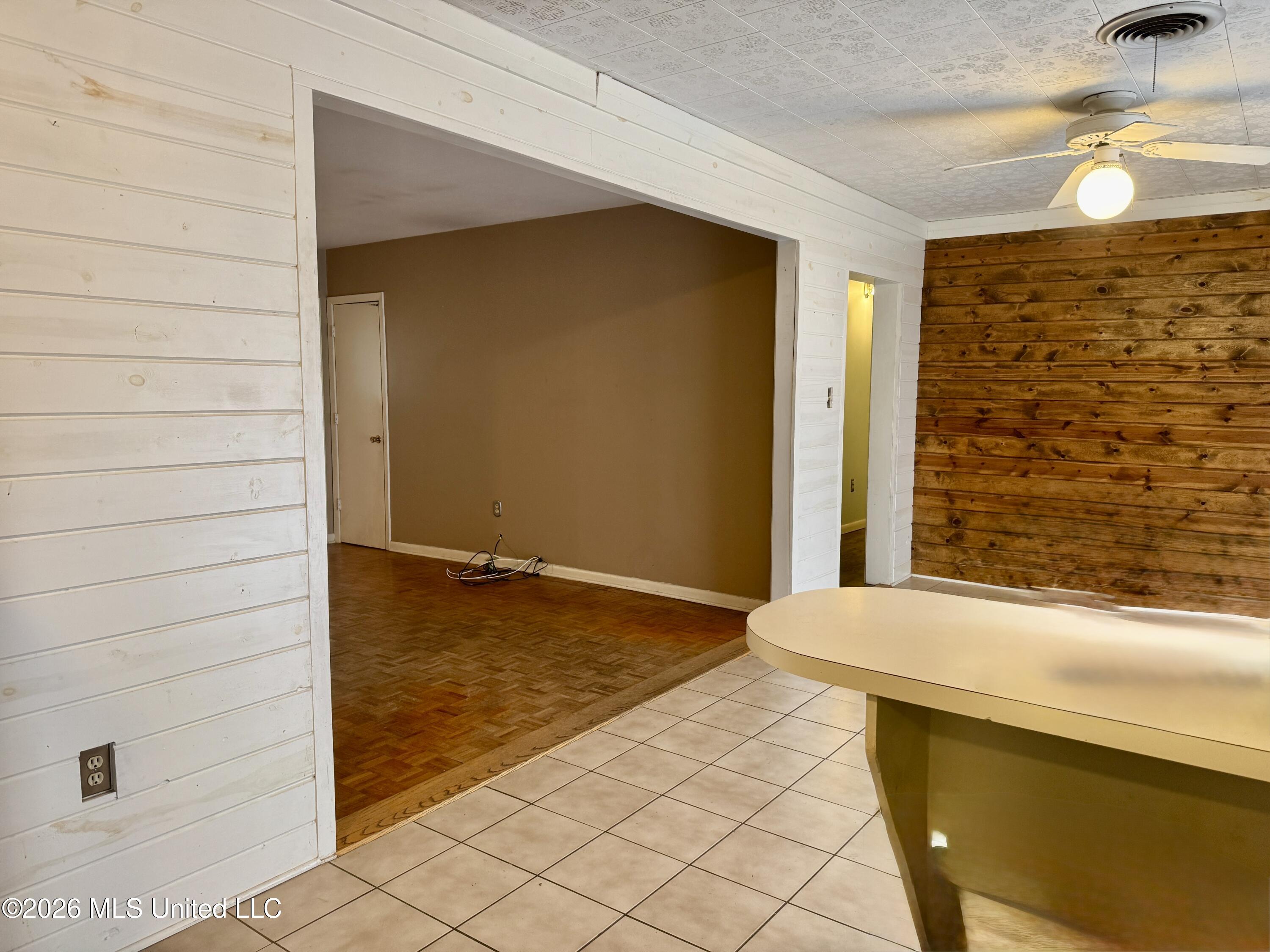 127 John Glenn Avenue Property Photo 12
