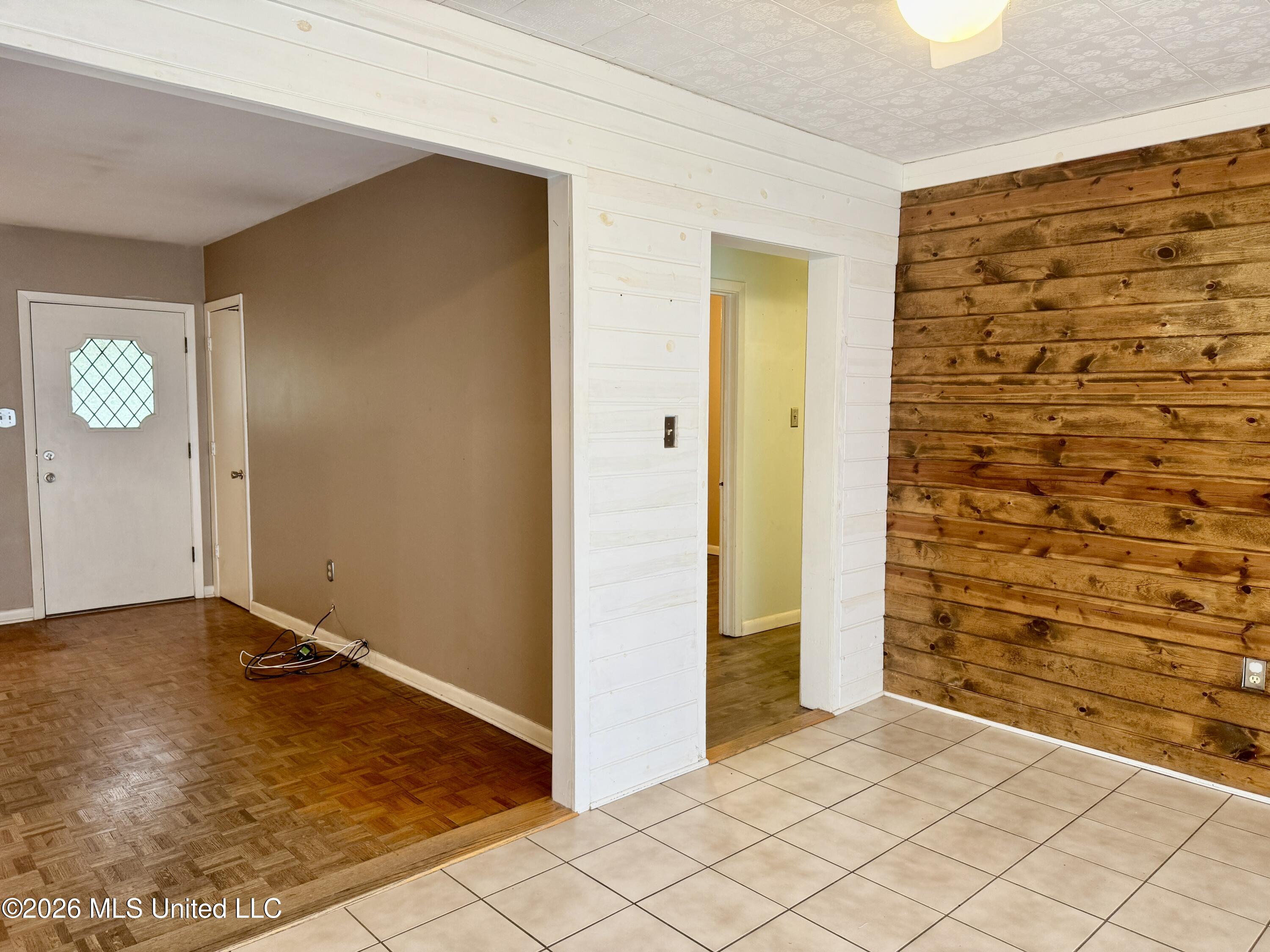 127 John Glenn Avenue Property Photo 14