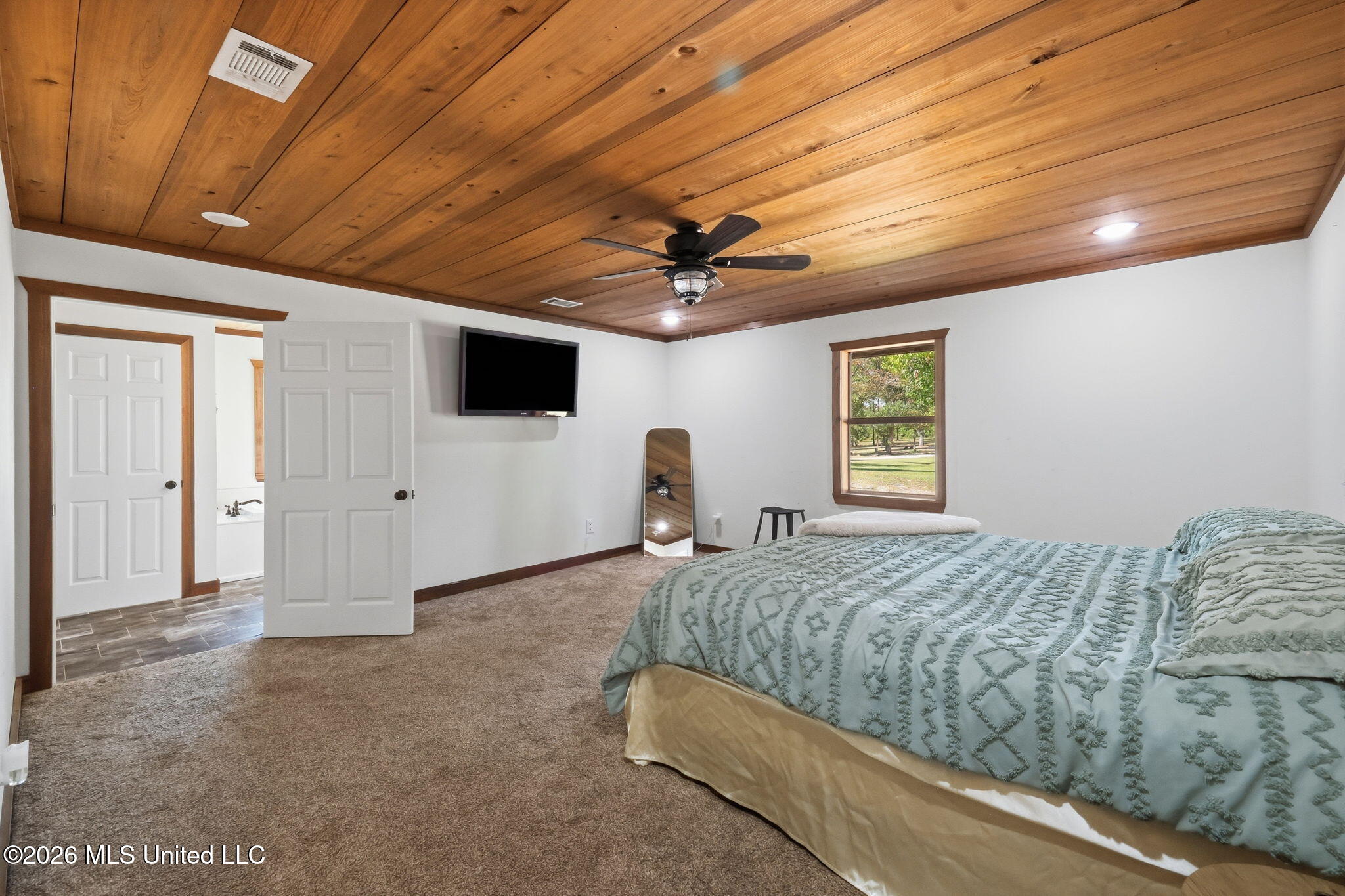 342 Sheena's Drive Property Photo 36