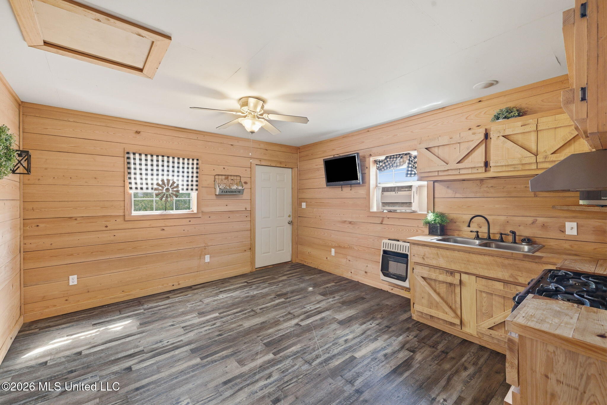 342 Sheena's Drive Property Photo 67