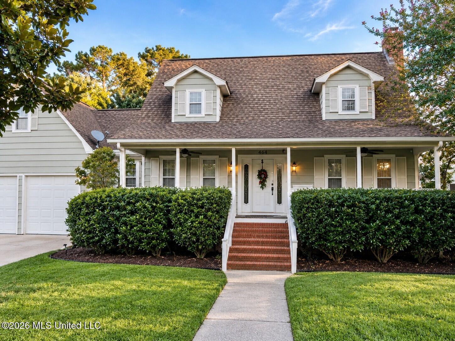 464 Cove Drive Property Photo 1