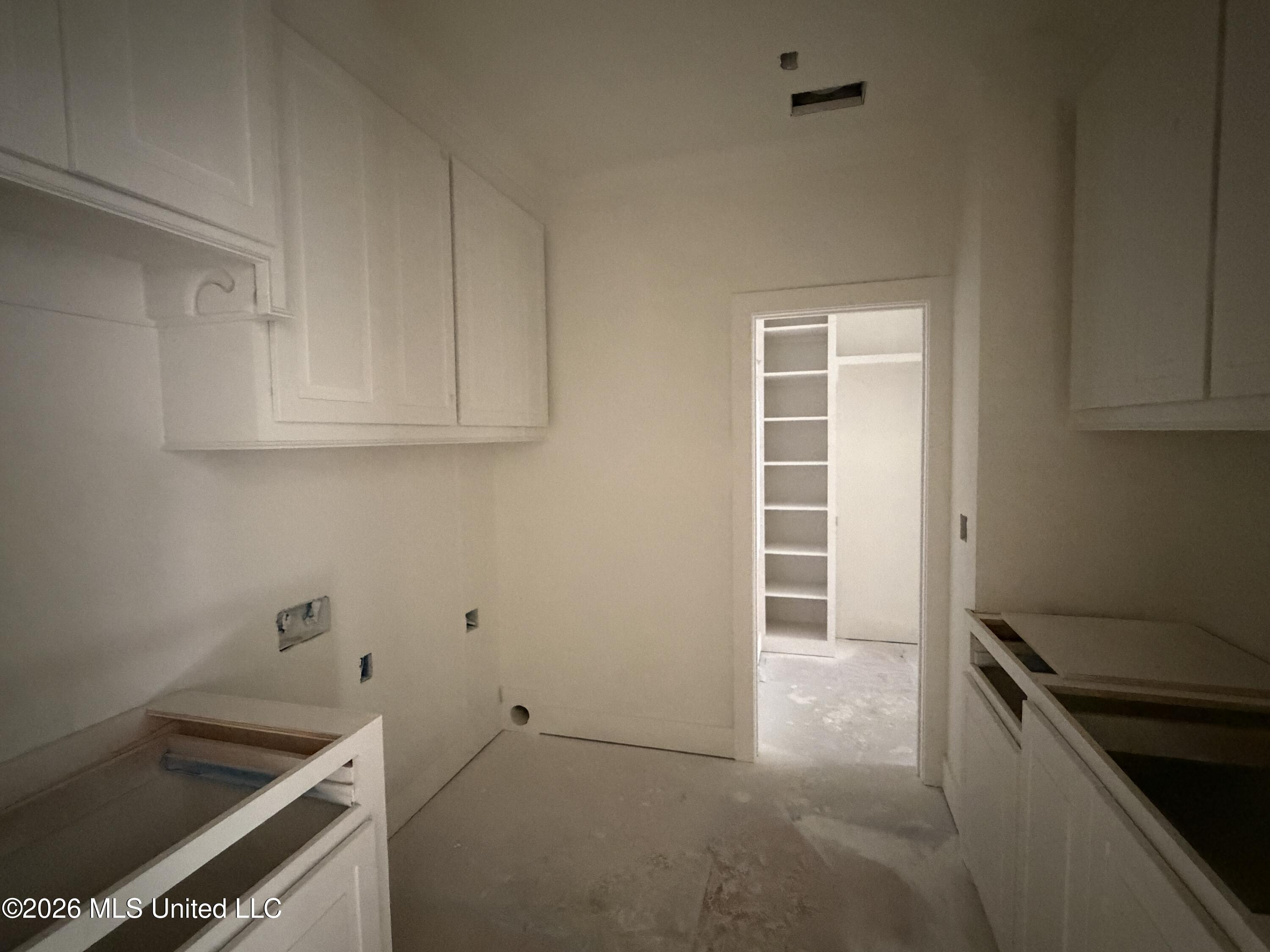 1218 Old Court Crossing Property Photo 7