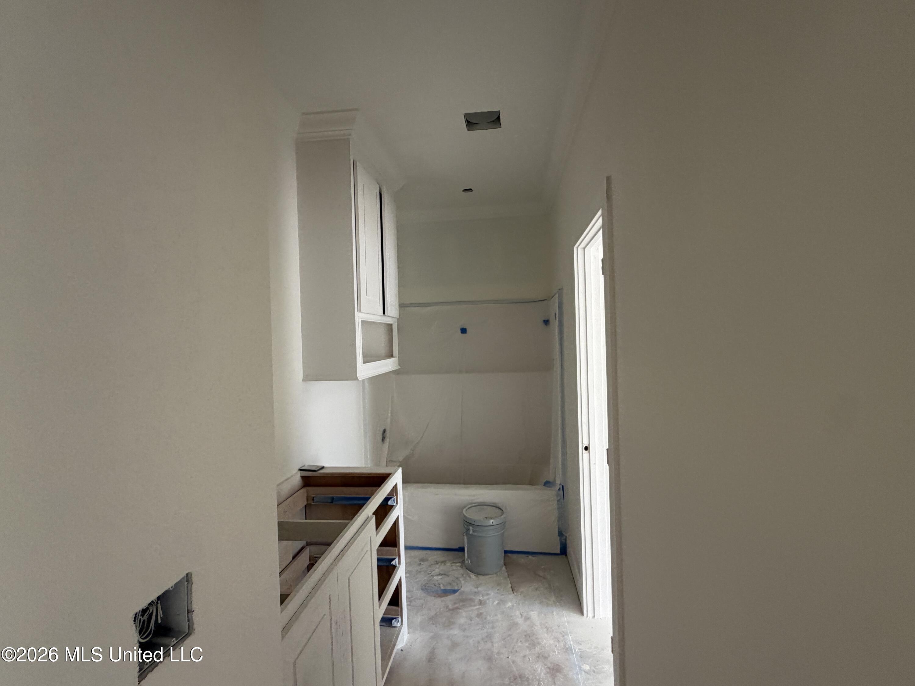 1218 Old Court Crossing Property Photo 12