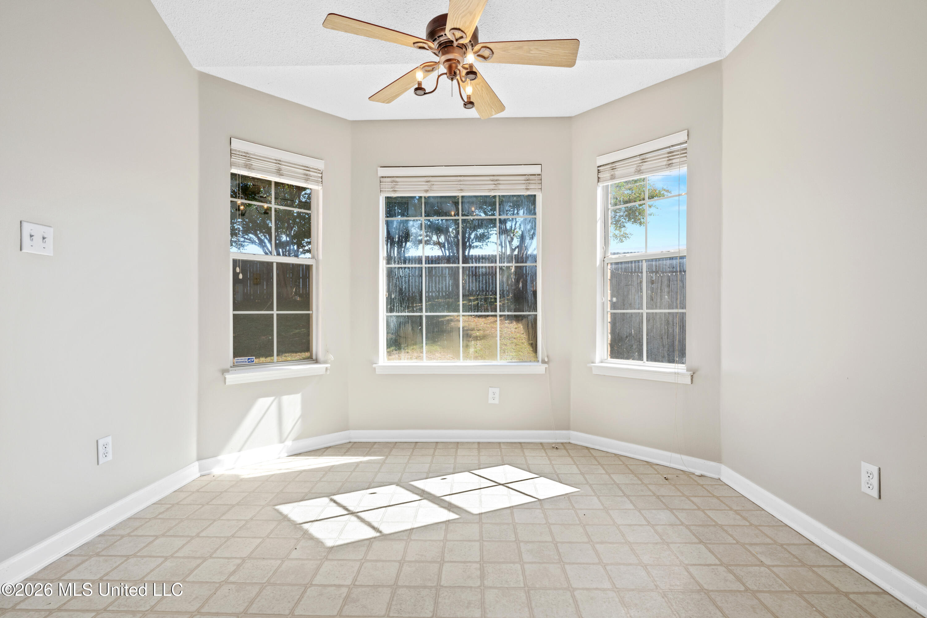 8224 Clubview Drive Property Photo 12