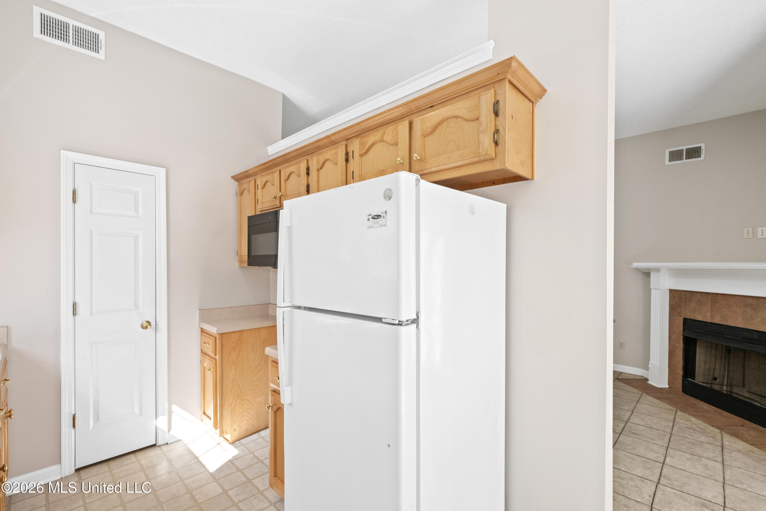 8224 Clubview Drive Property Photo 18