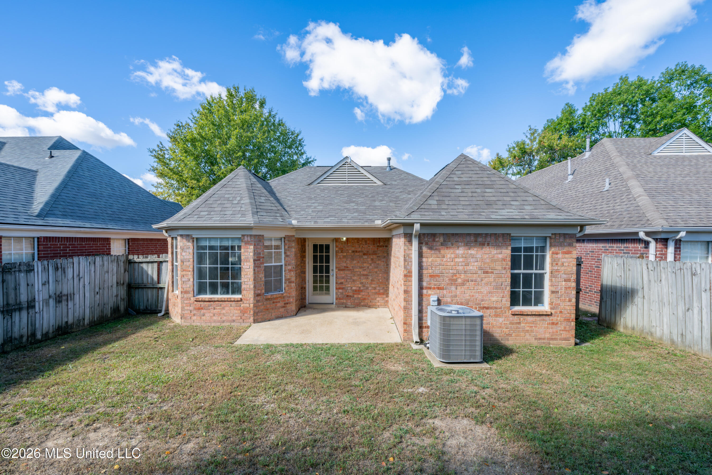 8224 Clubview Drive Property Photo 20