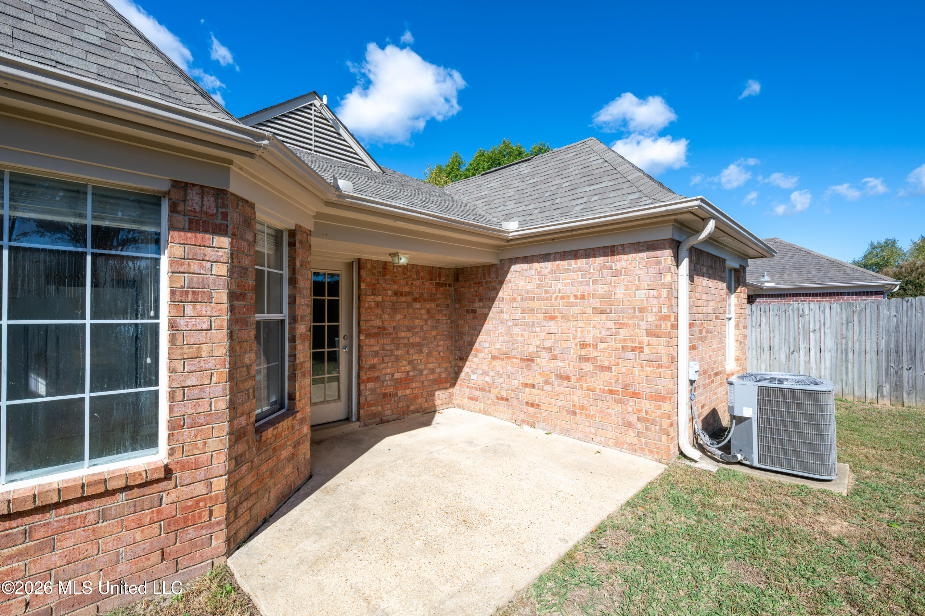 8224 Clubview Drive Property Photo 27