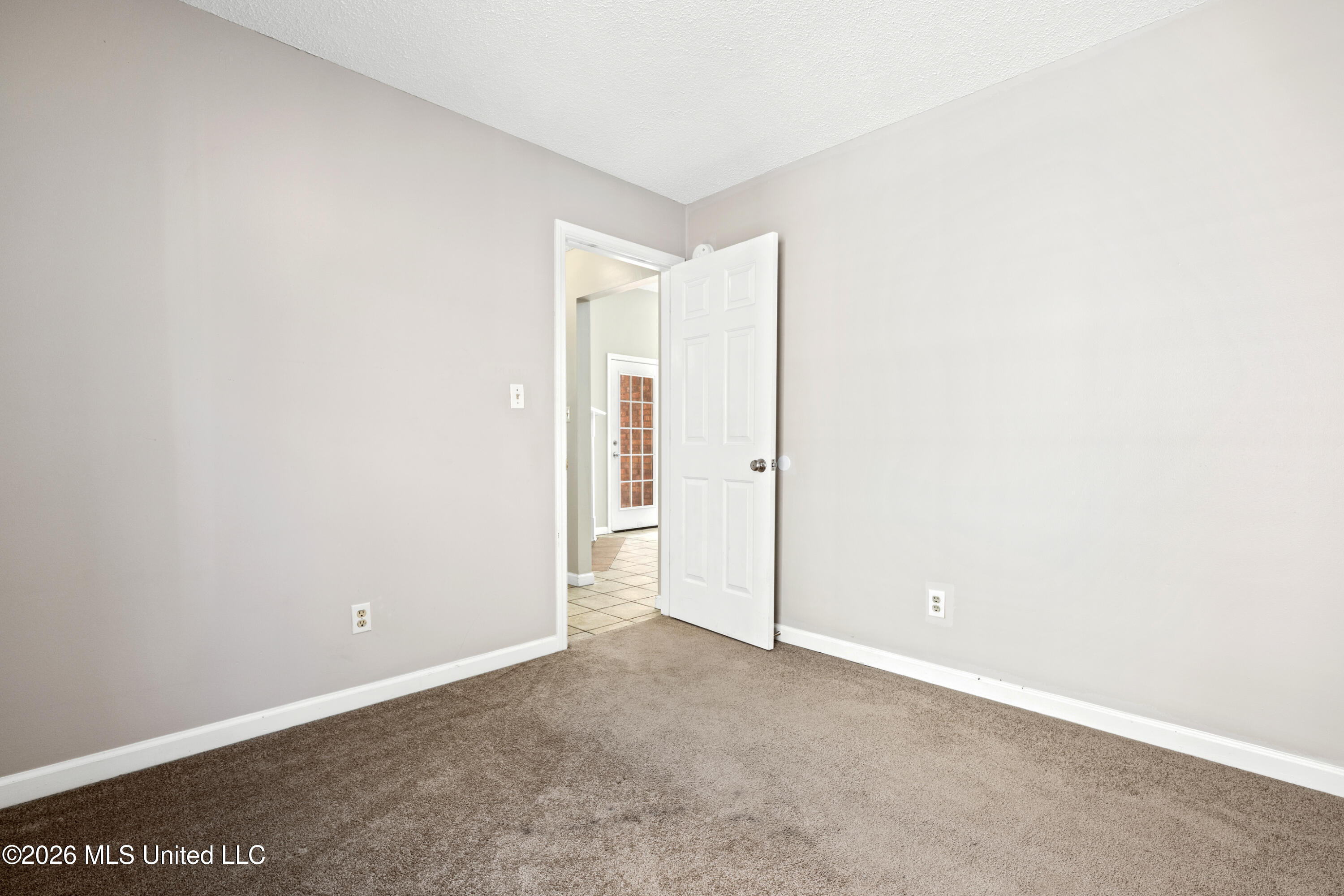 8224 Clubview Drive Property Photo 29