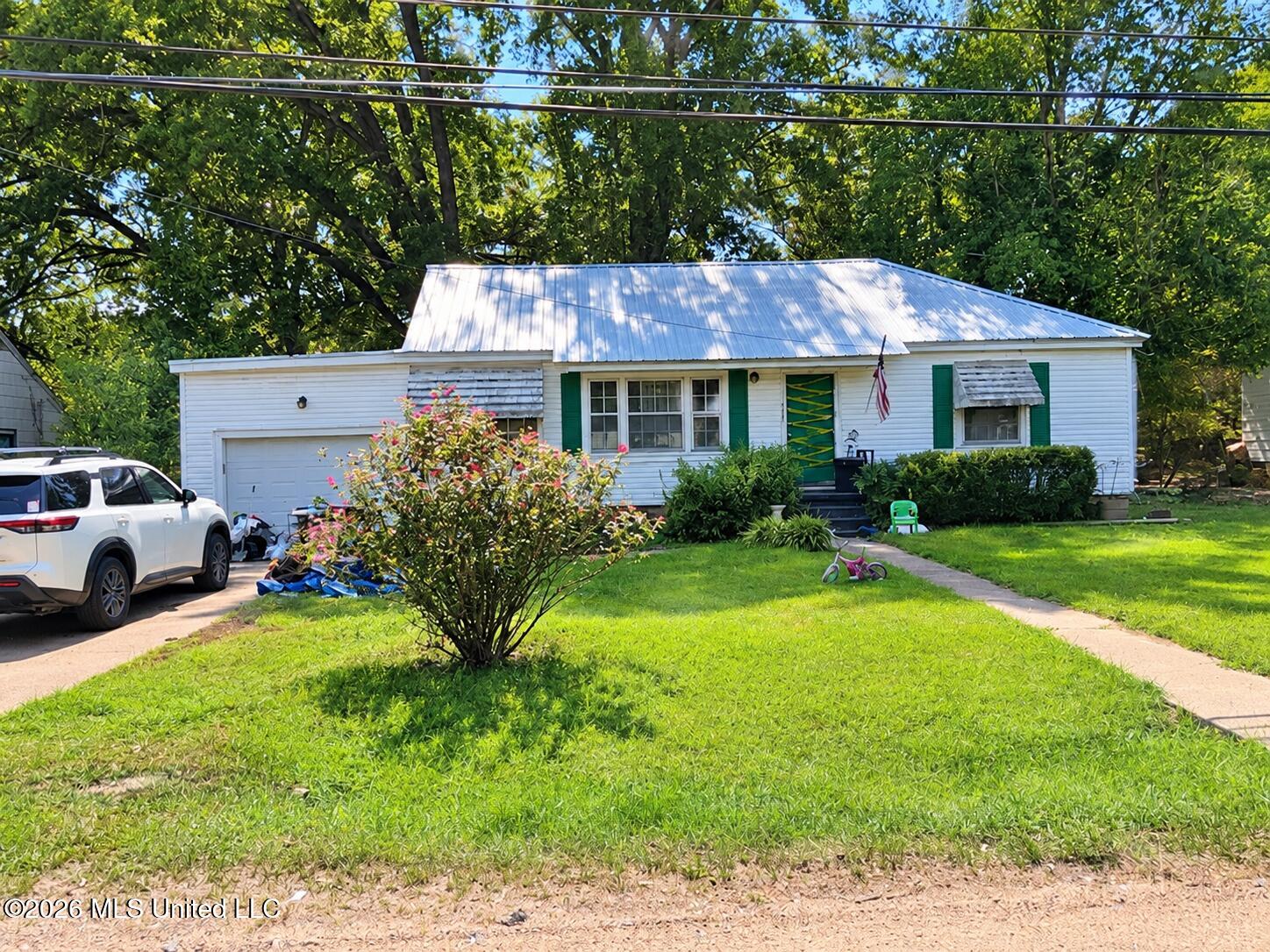 247 Mason Boulevard Property Photo 1